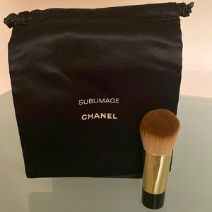 NEW Auth CHANEL makeup Brush